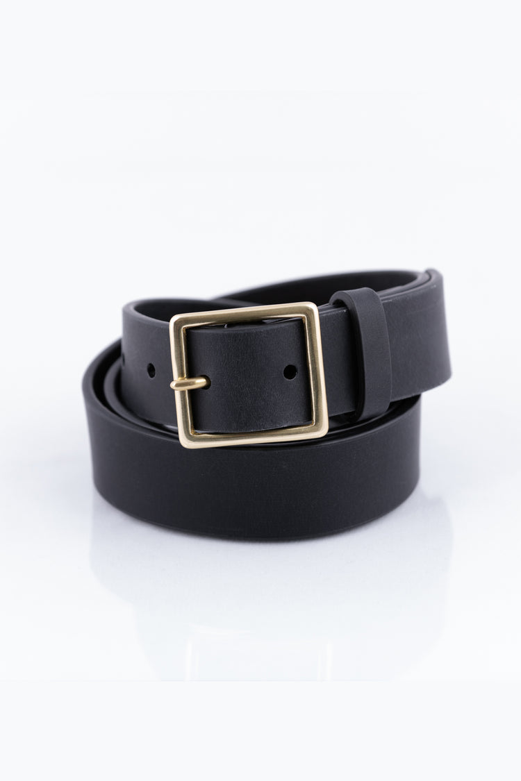 Slim Classic Square Buckle Belt — Black Leather – R. TURBOW  display picture 1